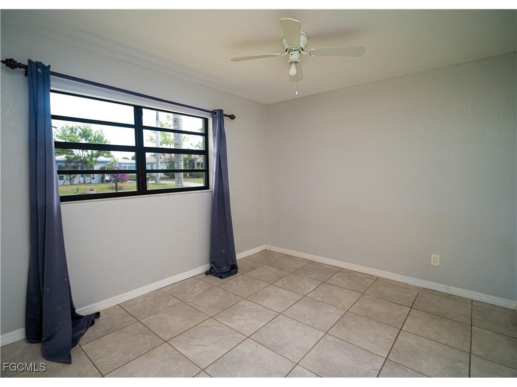 2085 E Tobago Circle Fort Myers FL 33905 2025022112 image9