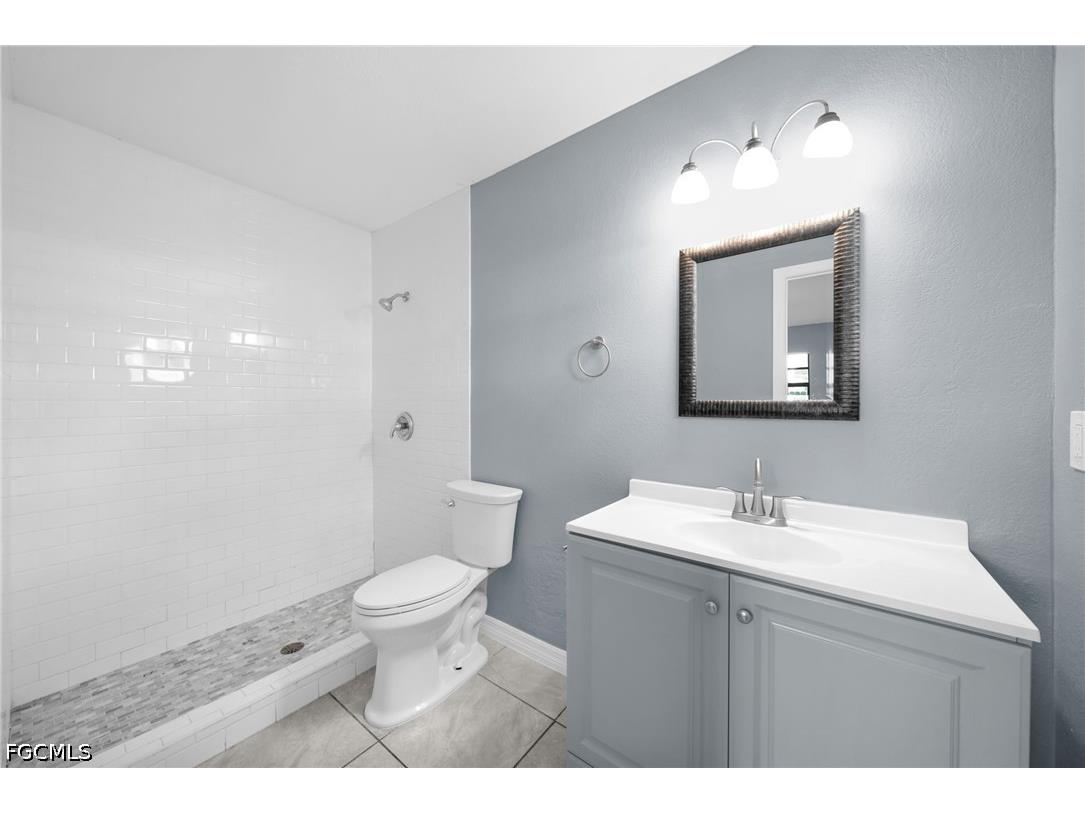 2085 E Tobago Circle Fort Myers FL 33905 2026020221 image18