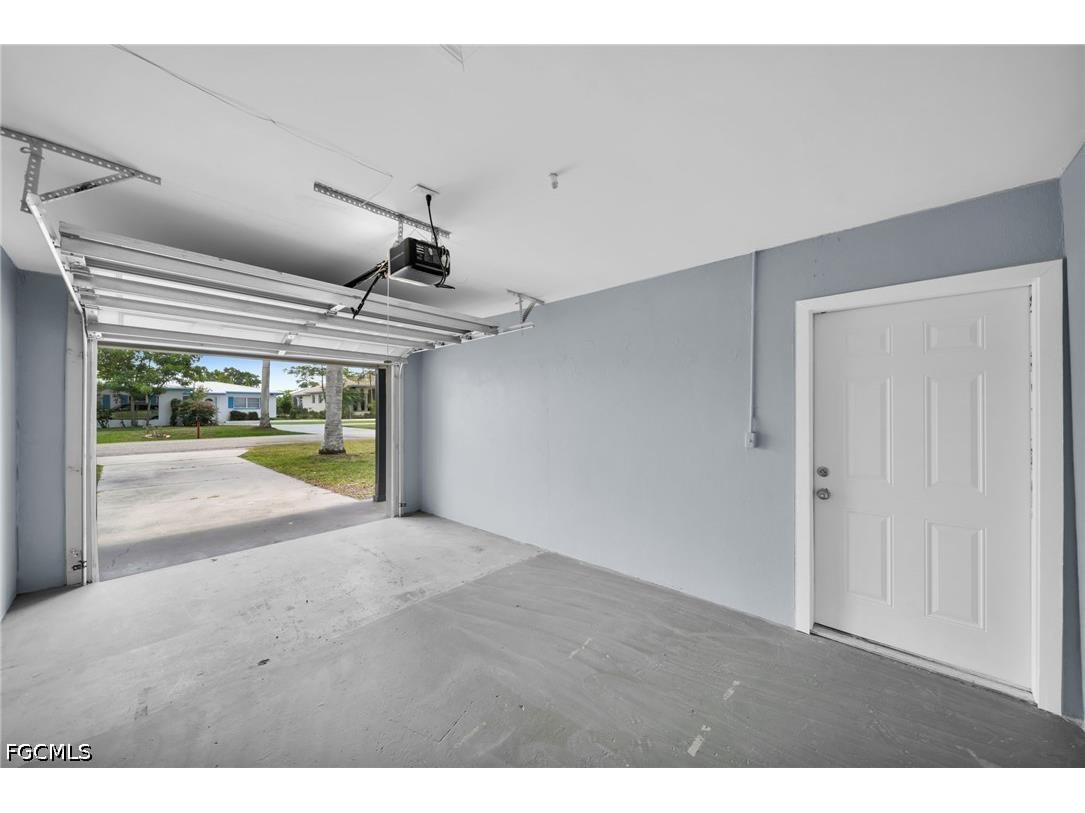 2085 E Tobago Circle Fort Myers FL 33905 2026020221 image24