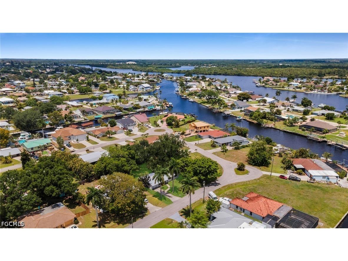 2085 E Tobago Circle Fort Myers FL 33905 2026020221 image30