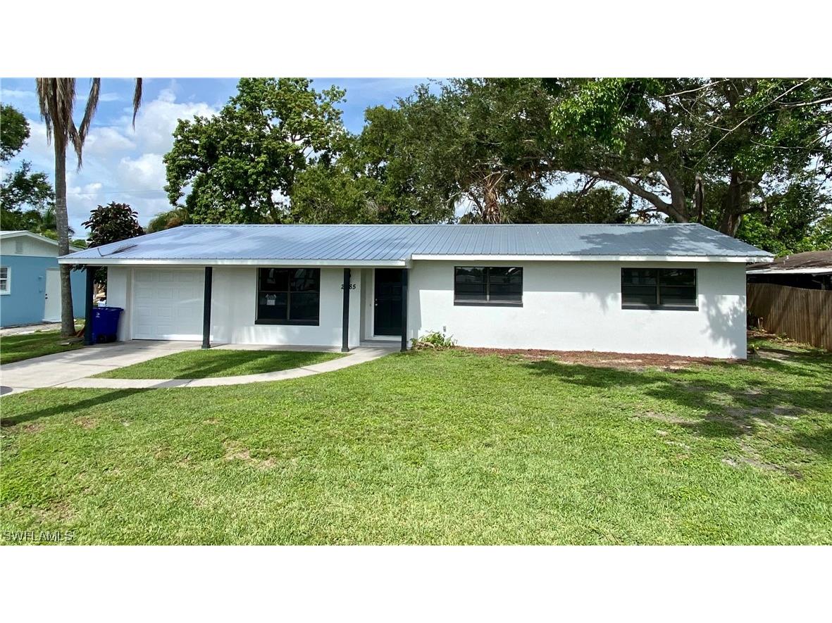 2085 E Tobago Circle Fort Myers FL 33905 223032687 image1