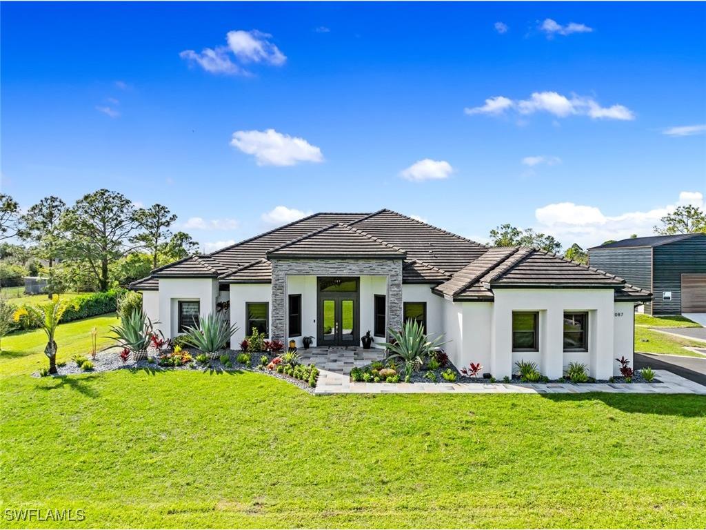 2087 Desoto Boulevard N Naples FL 34120 225017940 image1