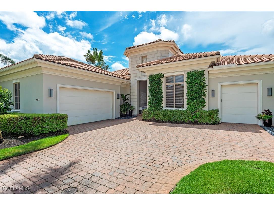 2087 Rivoli Court Naples FL 34105 225067730 image1