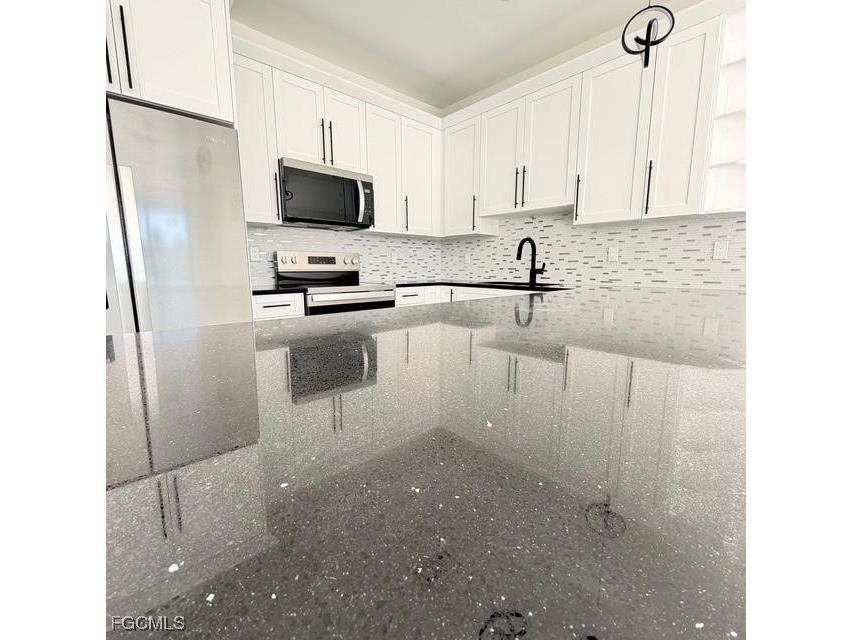 209-211 W 12th Street Lehigh Acres FL 33972 2026006601 image13