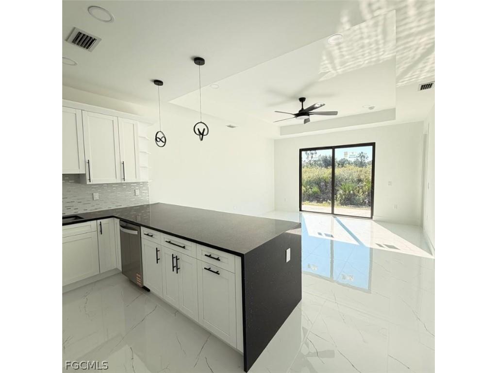 209-211 W 12th Street Lehigh Acres FL 33972 2026006601 image8