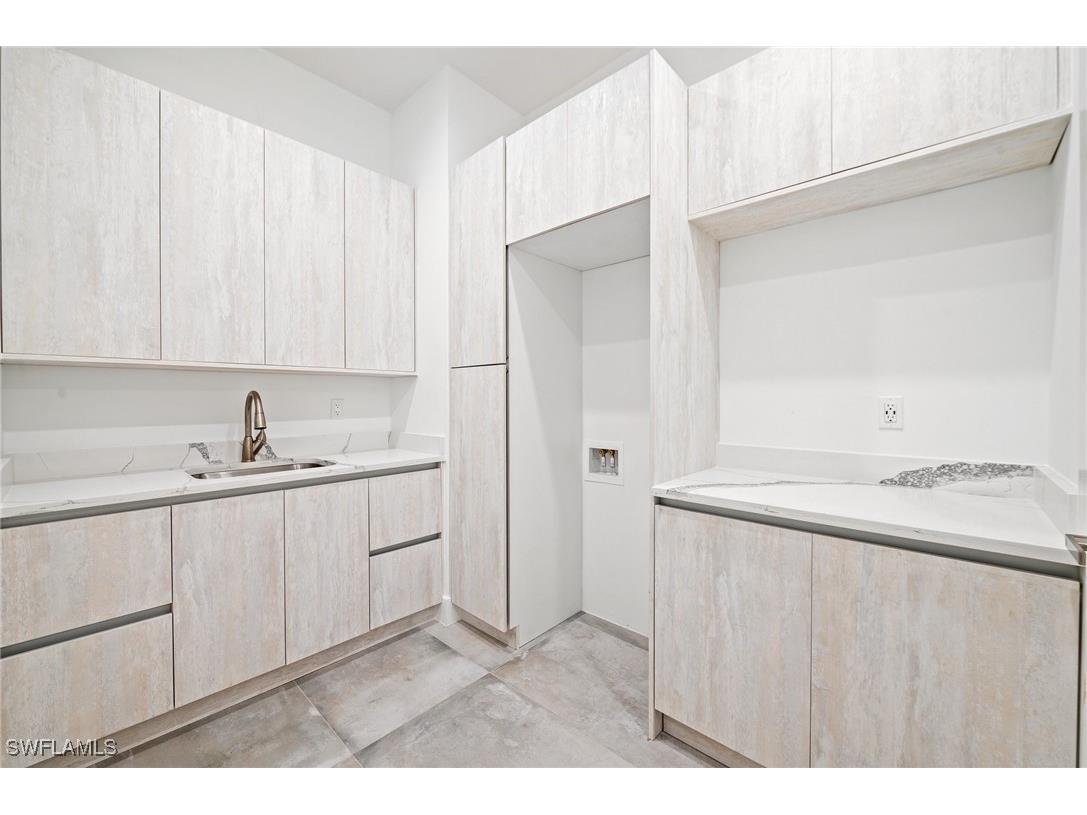 209 35th Avenue NW Naples FL 34120 225056219 image32