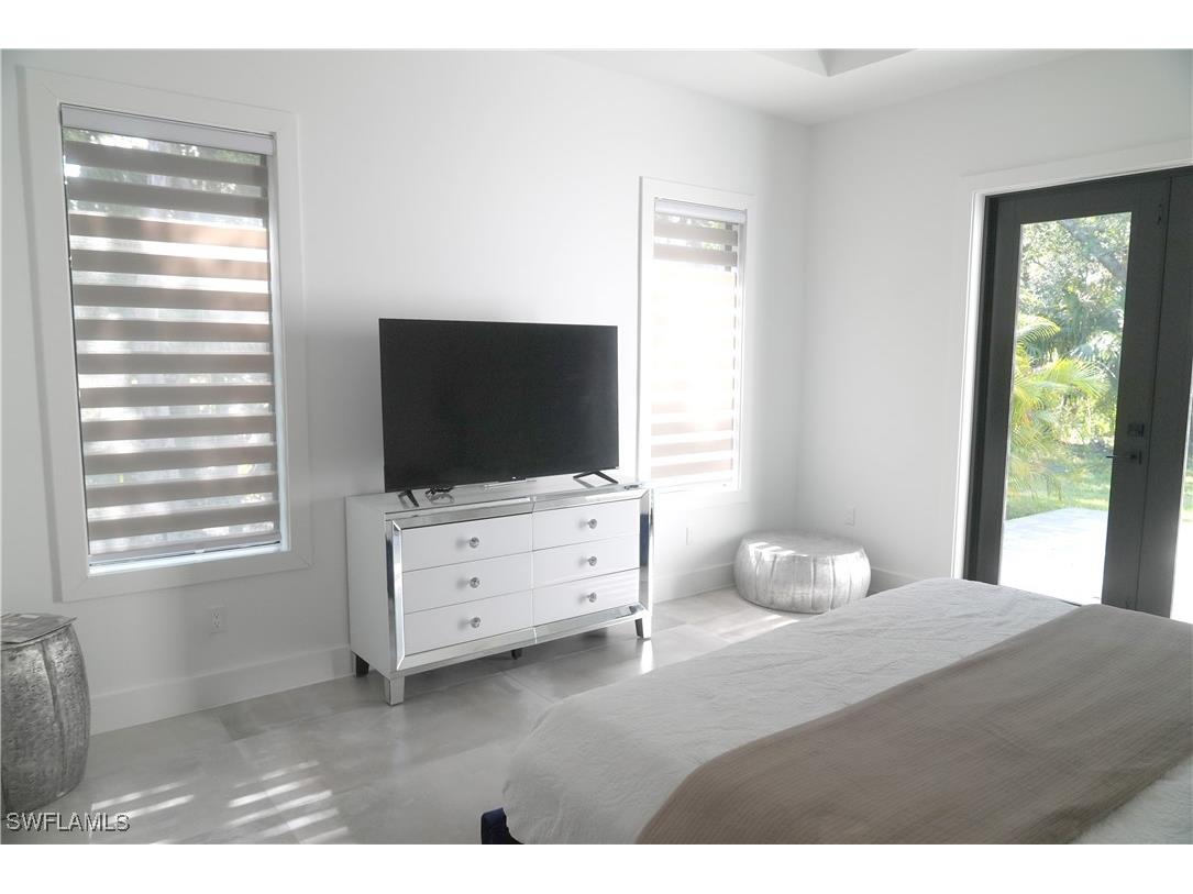 209 35th Avenue NW Naples FL 34120 225056219 image37