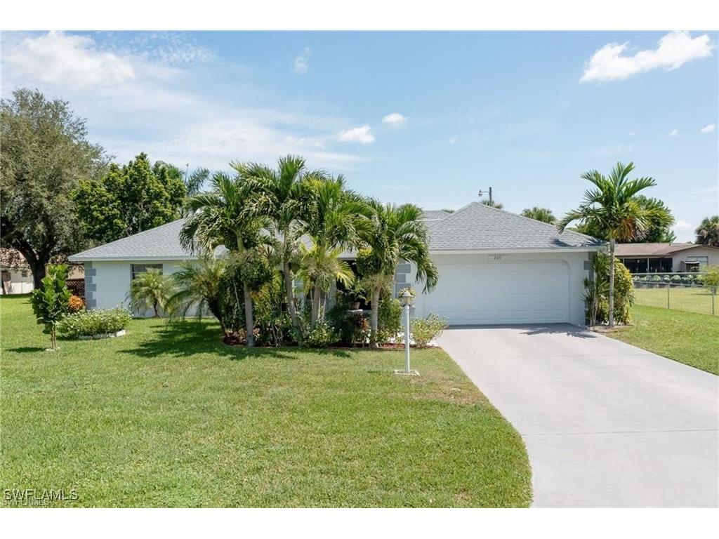 209 Daleview Avenue Lehigh Acres FL 33936 224079489 image1