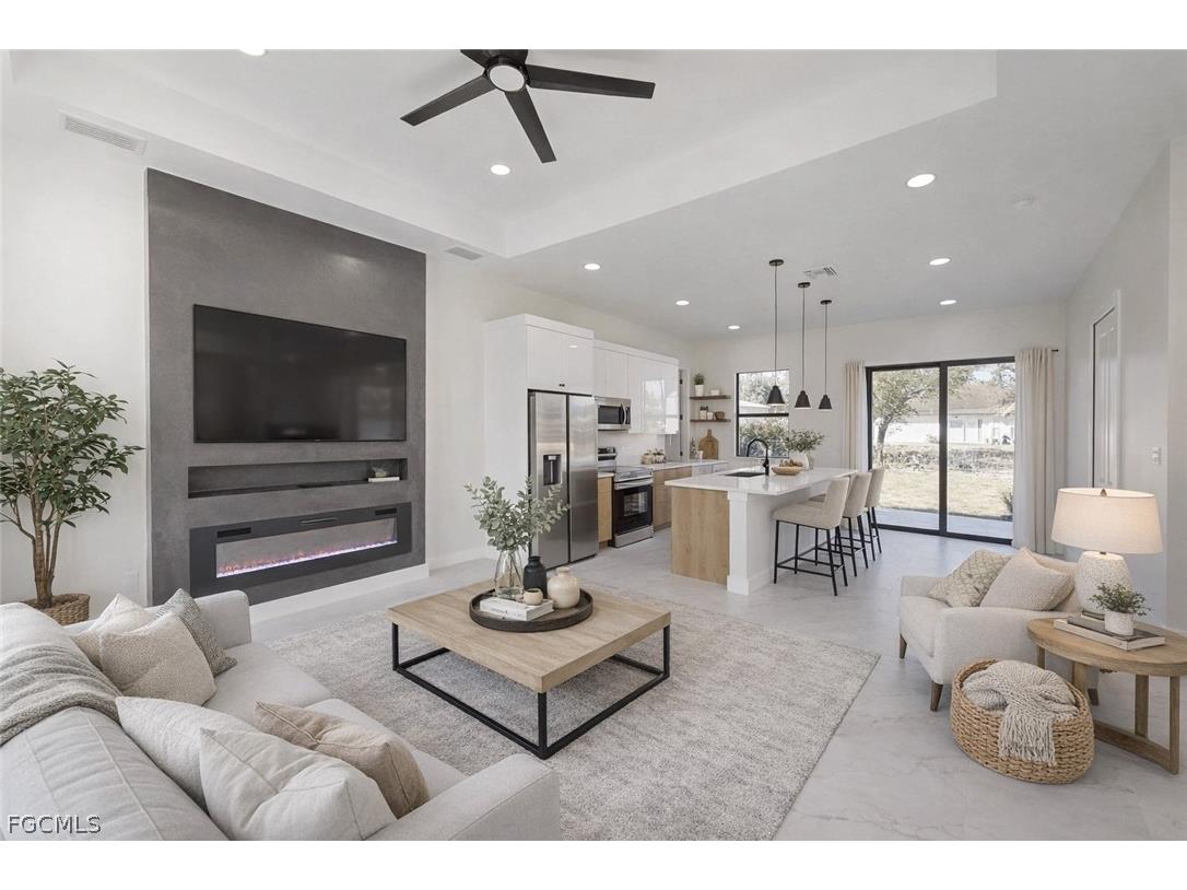 209 Irving Avenue N Lehigh Acres FL 33971 2026010658 image3