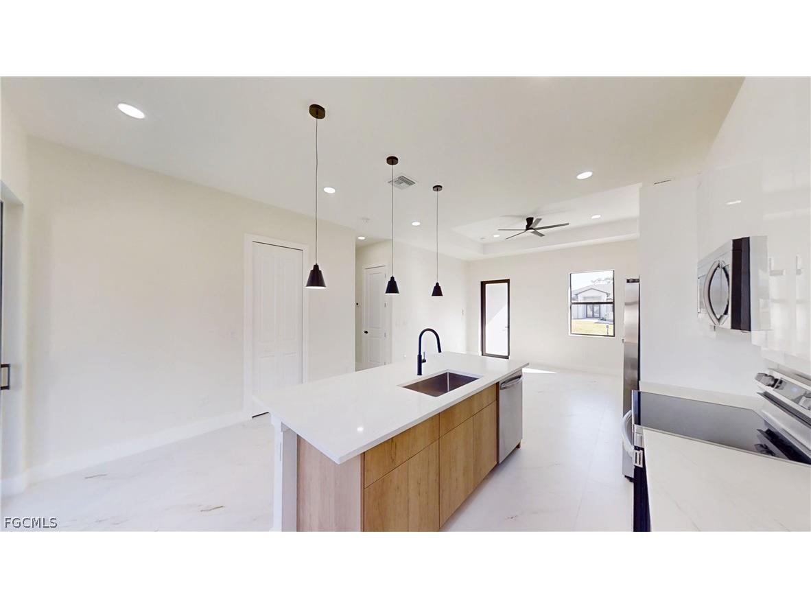 209 Irving Avenue N Lehigh Acres FL 33971 2026010658 image8