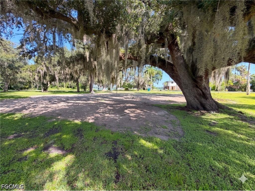 209 Kingston Drive Fort Myers FL 33905 2026027546 image40