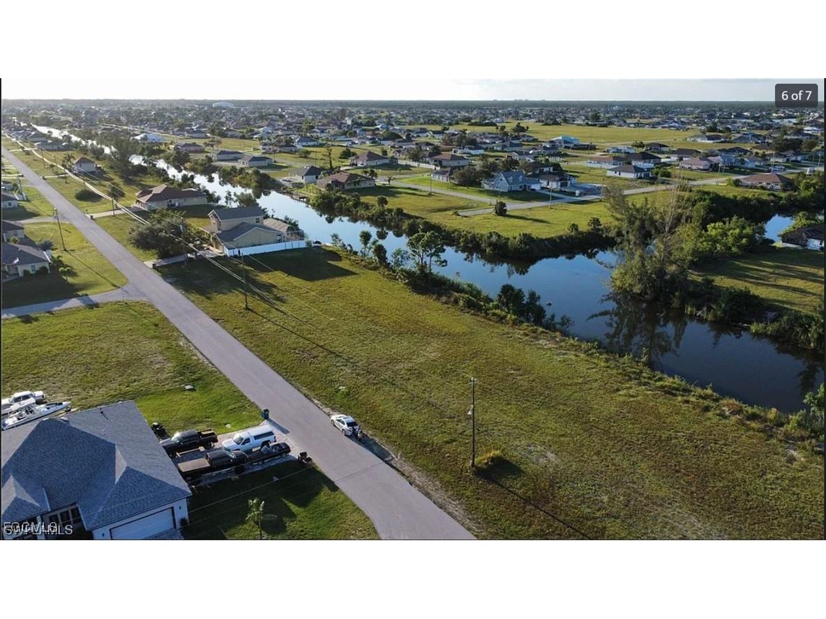 209 NW 19th Terrace Cape Coral FL 33993 2025015146 image3