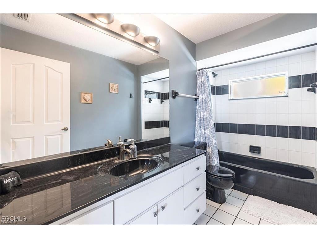 209 NW 20th Avenue Cape Coral FL 33993 2025022887 image25