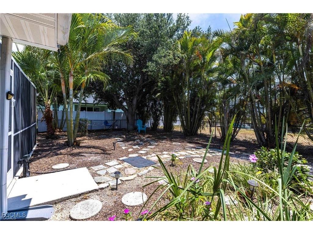 209 NW 20th Avenue Cape Coral FL 33993 2025022887 image31