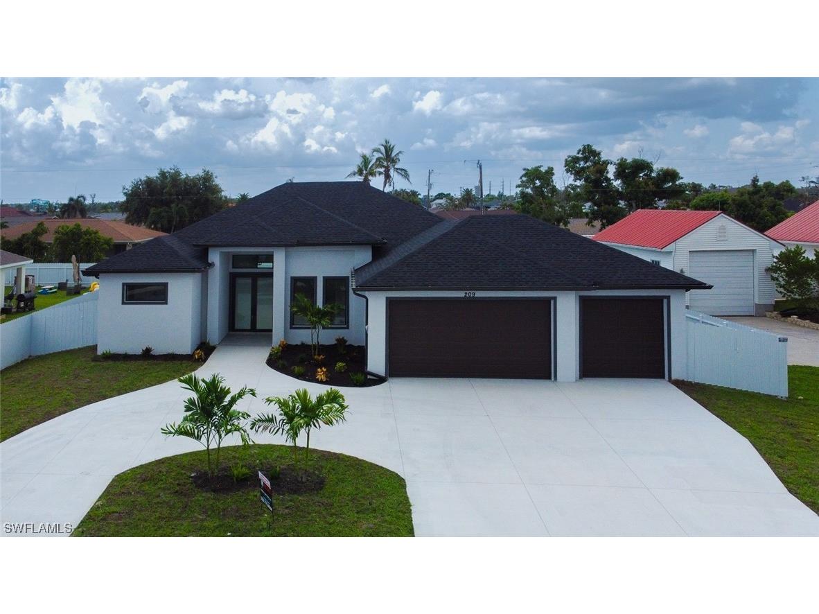 209 Nicholas Parkway W Cape Coral FL 33991 223059592 image1