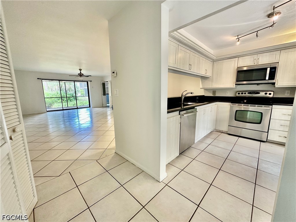 209 Pinebrook Drive Fort Myers FL 33907 2026013224 image3