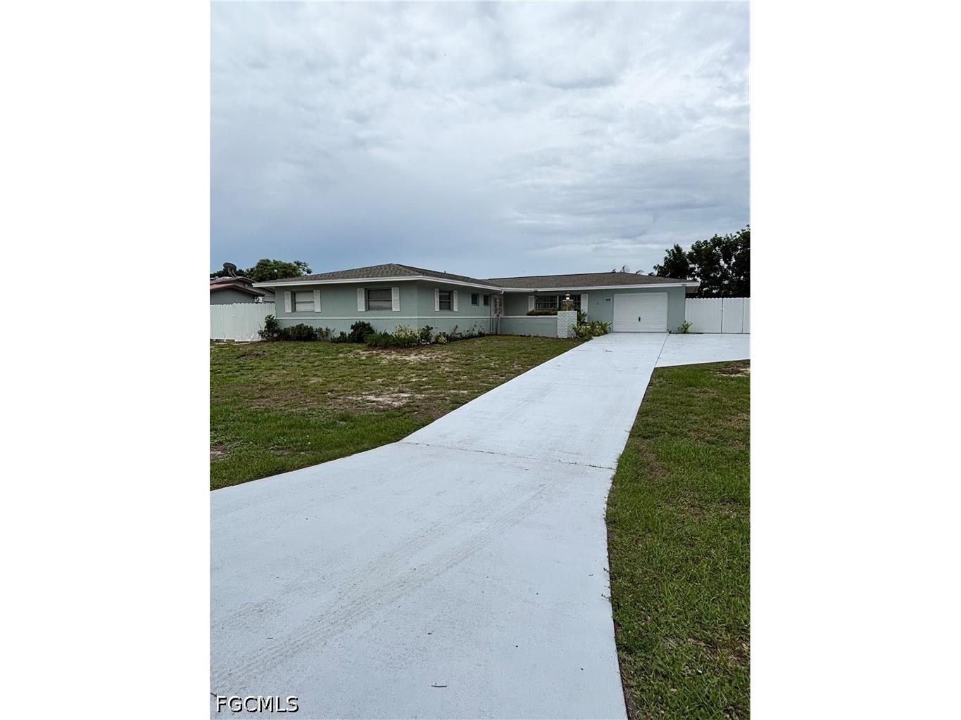 209 Punta Alta Court Lehigh Acres FL 33936 2026024122 image2