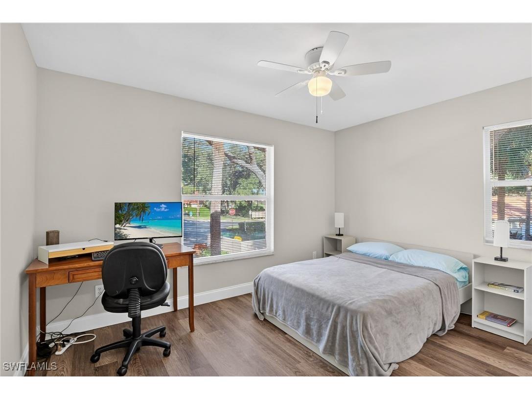 209 Robin Hood Circle #201 Naples FL 34104 225083859 image13