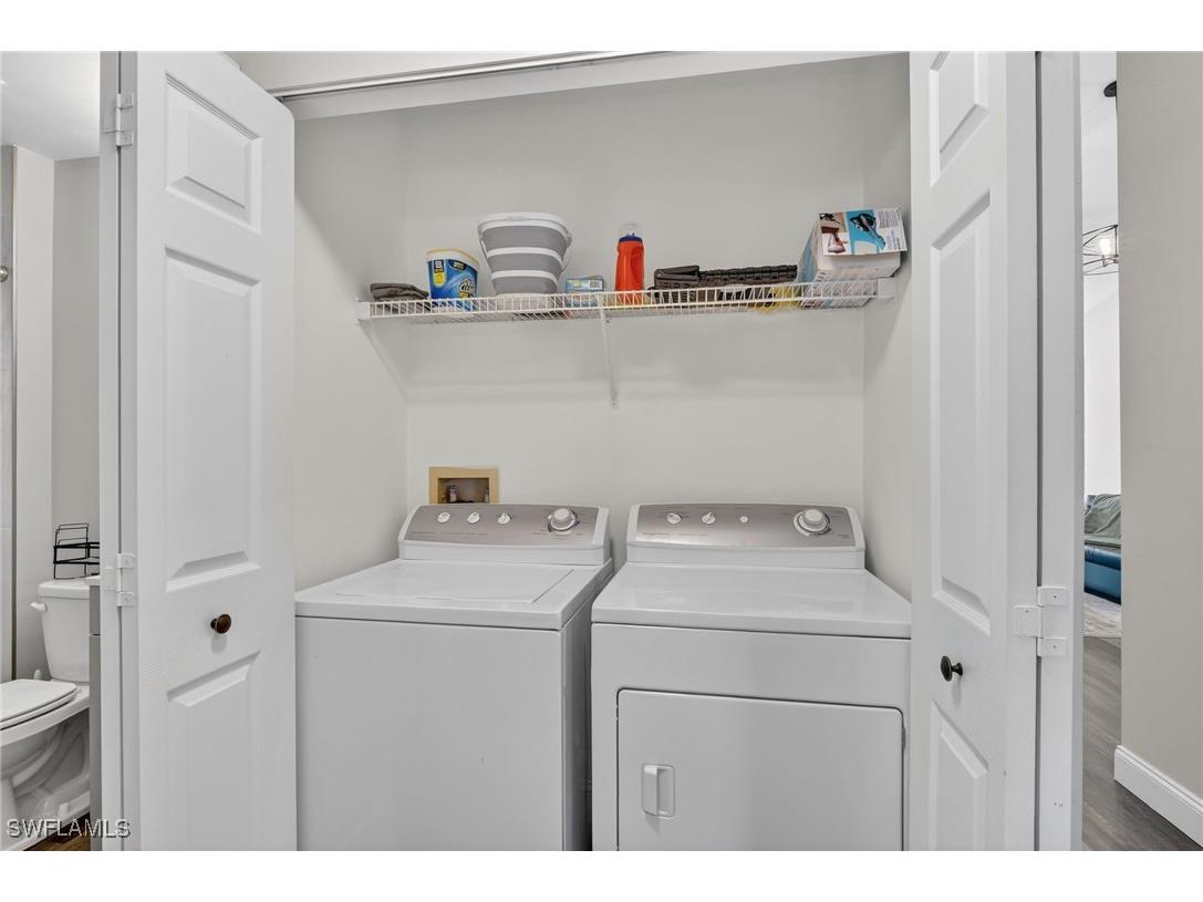 209 Robin Hood Circle #201 Naples FL 34104 225083859 image15