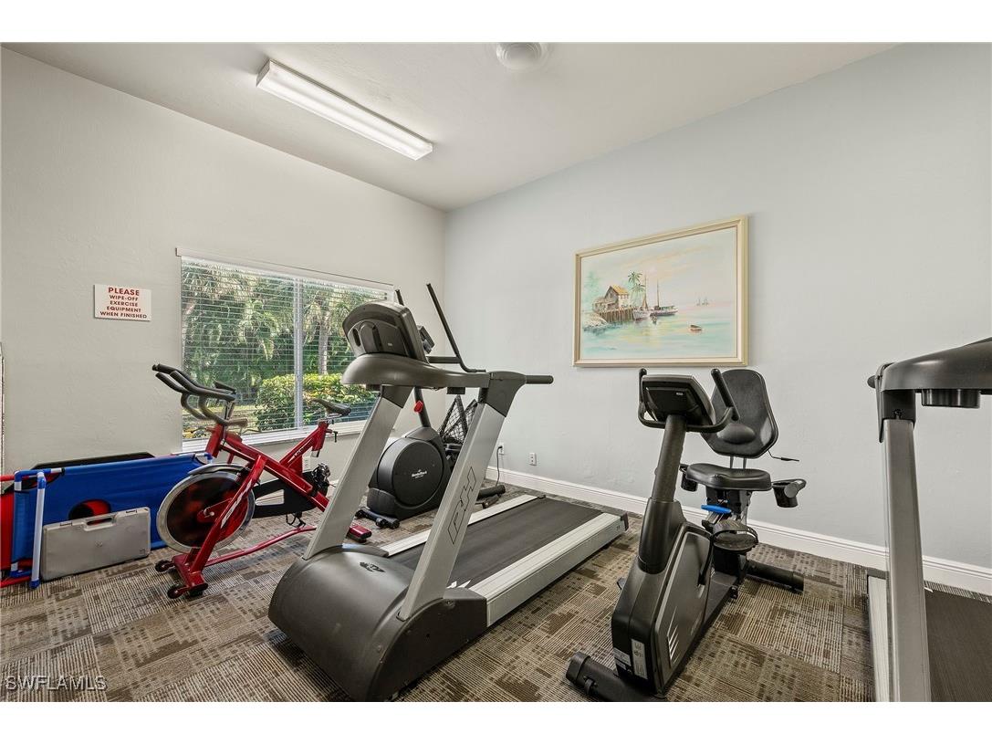 209 Robin Hood Circle #201 Naples FL 34104 225083859 image20