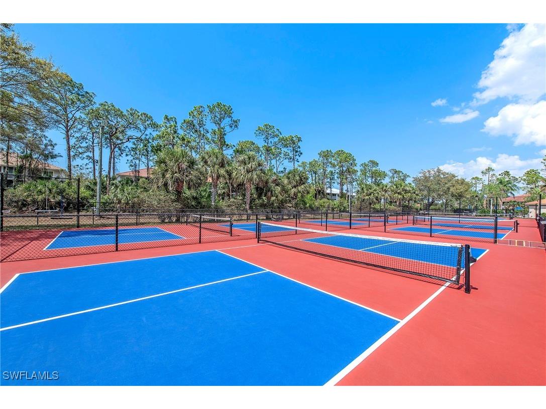 209 Robin Hood Circle #201 Naples FL 34104 225083859 image27