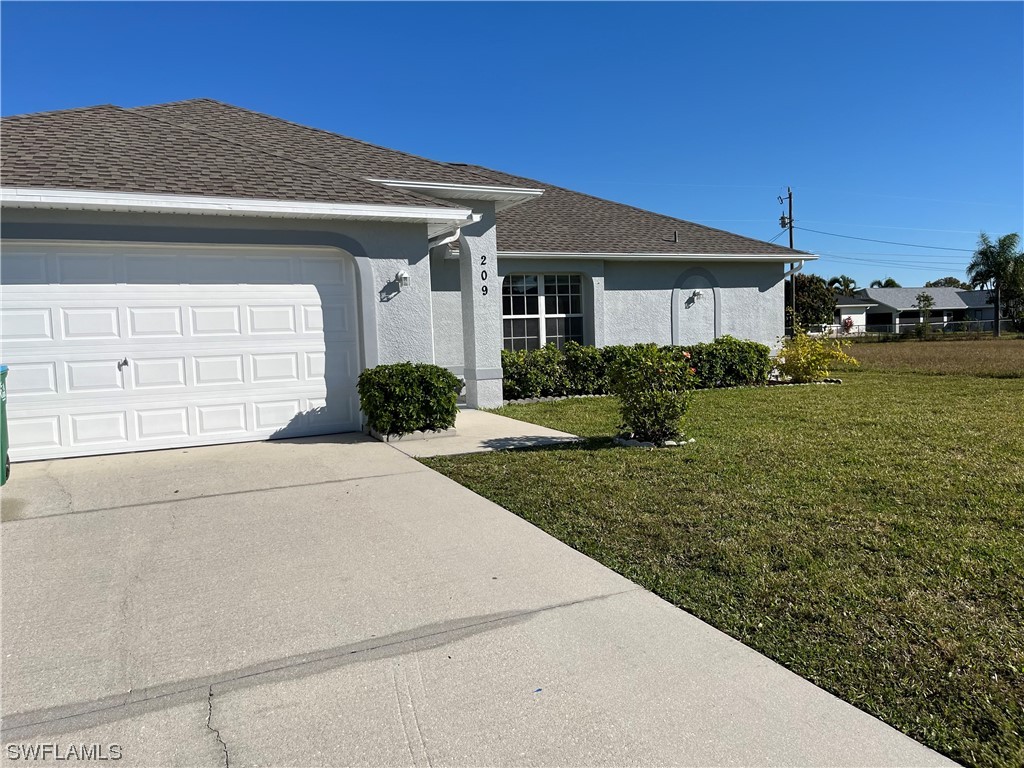 209 SE 19th Lane Cape Coral FL 33990 224017333 image1