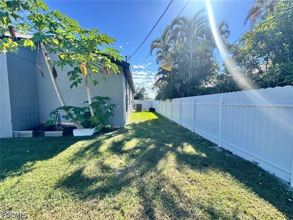 209 SE 26th Terrace Cape Coral FL 33904 2026017531 image8