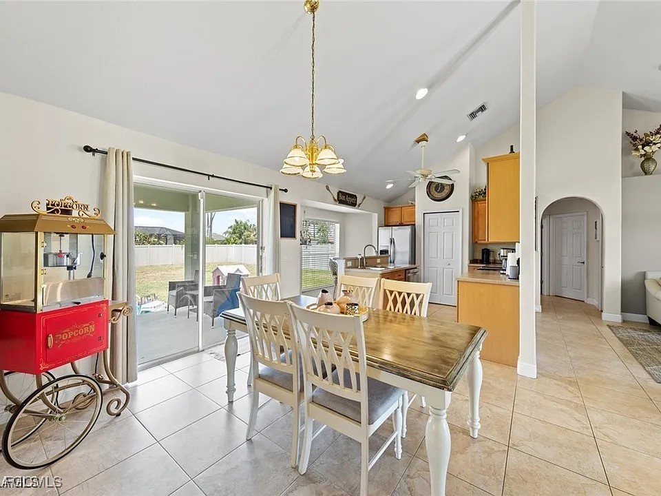 209 SE 3rd Terrace Cape Coral FL 33990 2025003419 image11