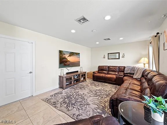 209 SE 3rd Terrace Cape Coral FL 33990 2025003419 image12