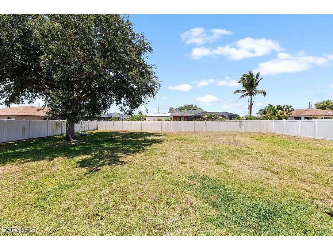 209 SE 3rd Terrace Cape Coral FL 33990 2025003419 image27
