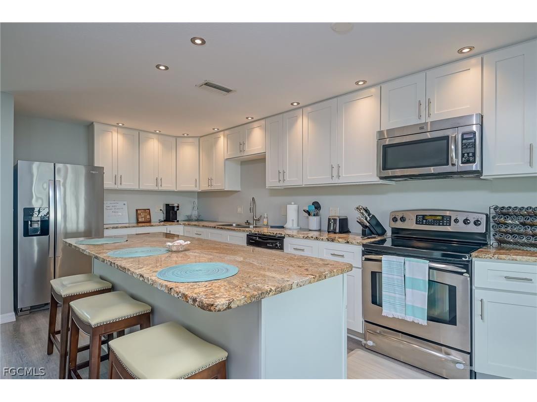 209 SE 44th Terrace Cape Coral FL 33904 2026010503 image8