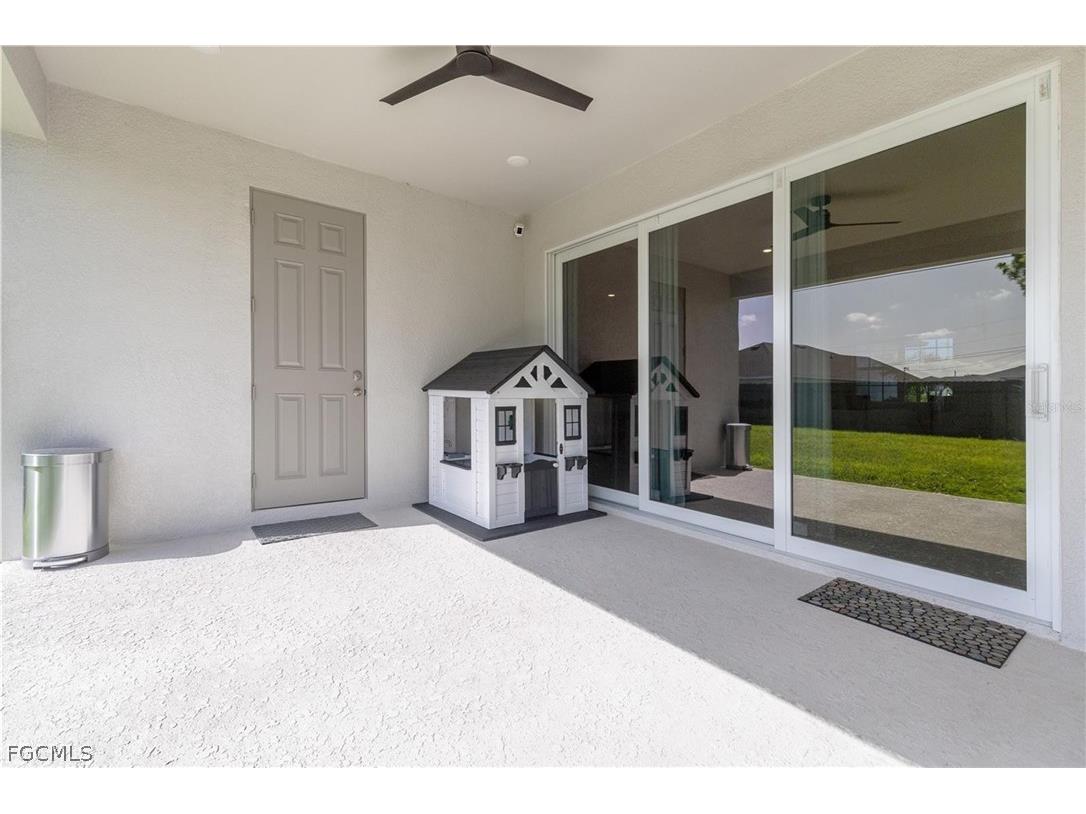 209 SW 10th Place Cape Coral FL 33991 2026009585 image5