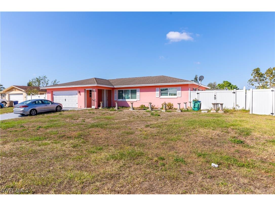 209 Seaton Avenue Lehigh Acres FL 33936 223015128 image1