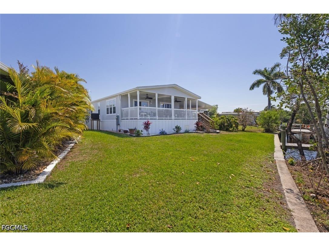 209 Sun Circle Fort Myers FL 33905 2026014898 image25