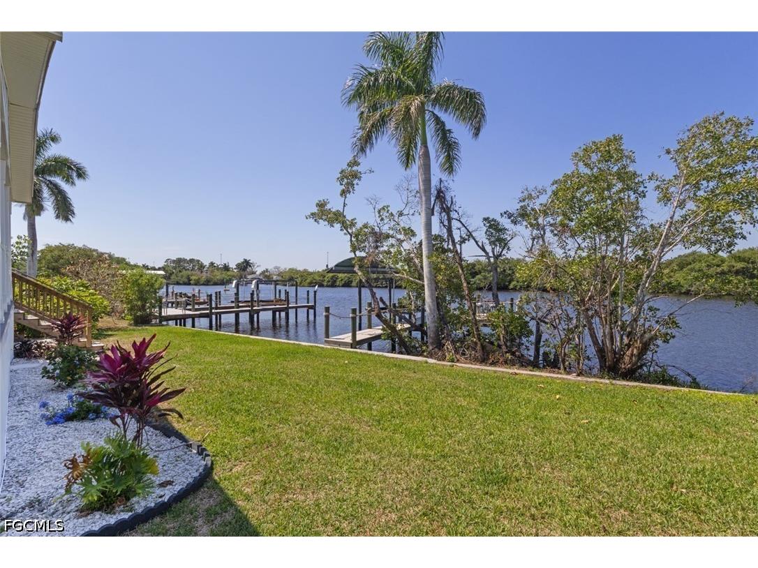 209 Sun Circle Fort Myers FL 33905 2026014898 image26