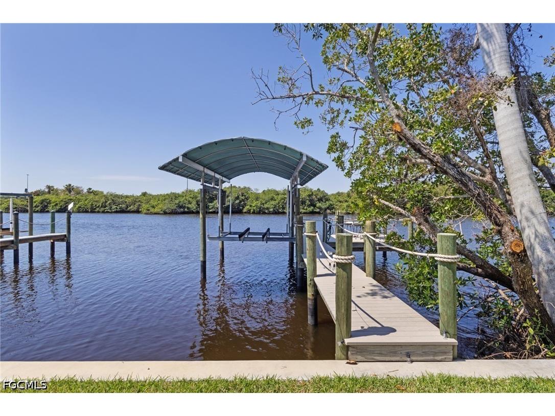 209 Sun Circle Fort Myers FL 33905 2026014898 image28