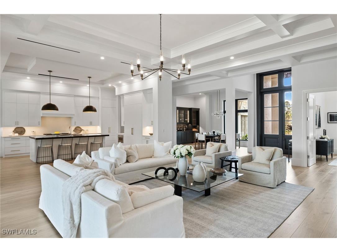 209 Tupelo Road Naples FL 34108 223003403 image1