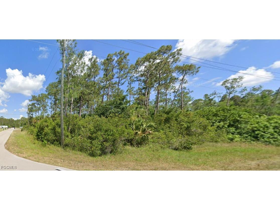 209 Woodburn Drive Lehigh Acres FL 33972 2026005043 image1