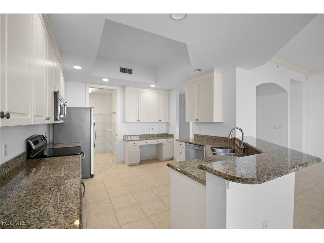 2090 W First Street #F2806 Fort Myers FL 33901 2025020415 image18