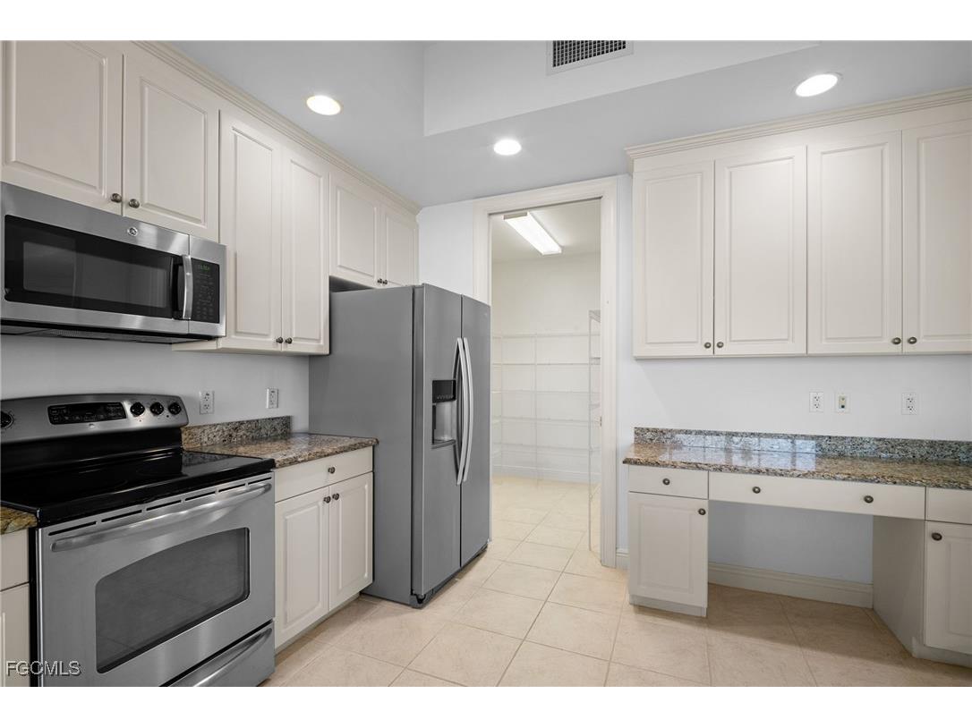 2090 W First Street #F2806 Fort Myers FL 33901 2025020415 image21