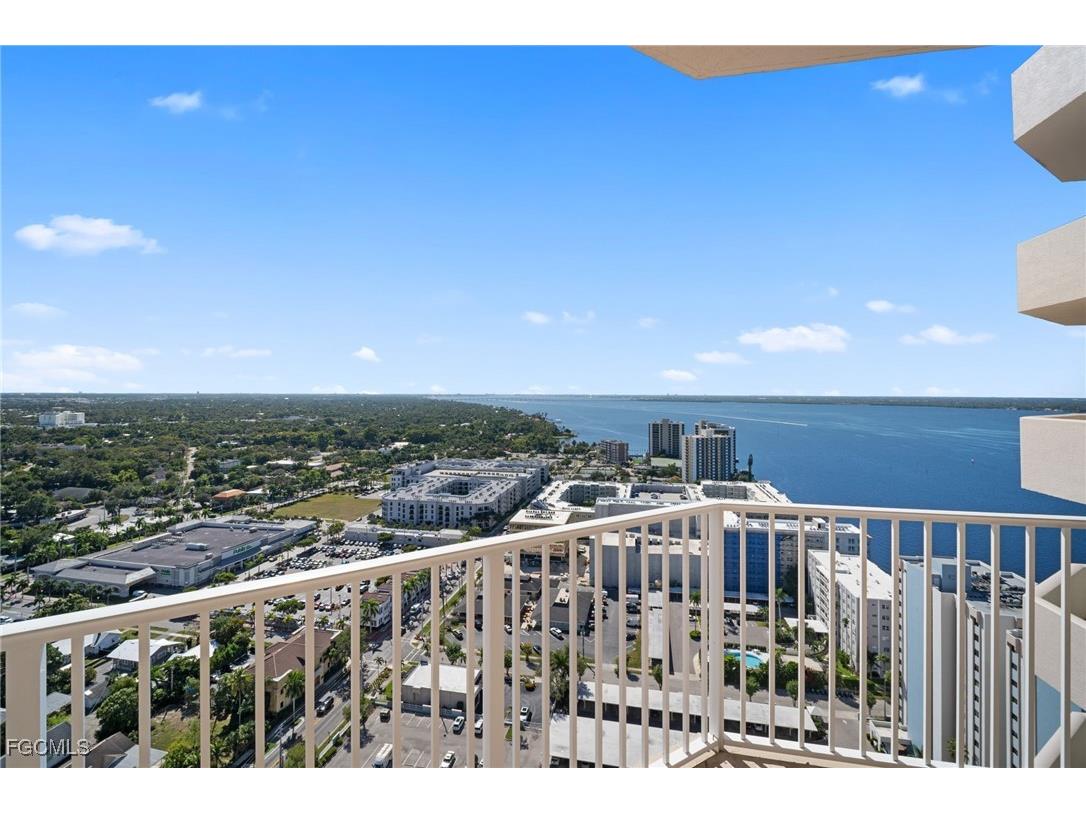 2090 W First Street #F2806 Fort Myers FL 33901 2025020415 image27