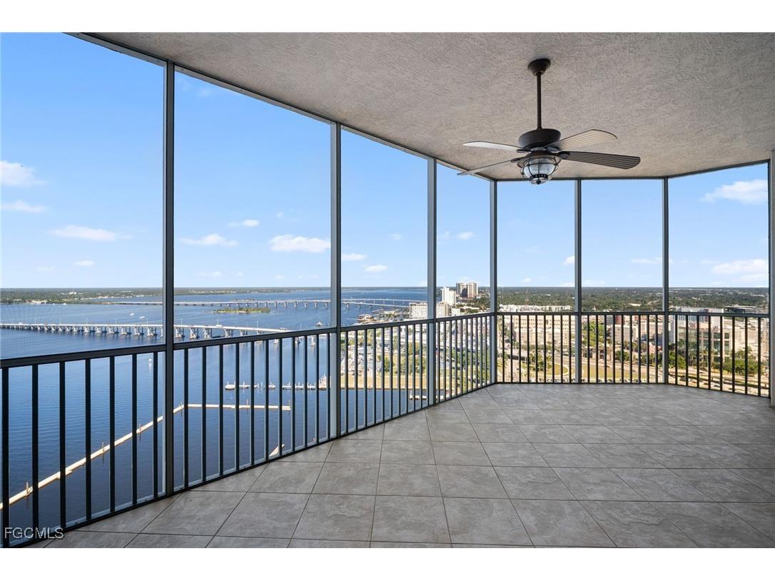 2090 W First Street #F2806 Fort Myers FL 33901 2025020415 image3