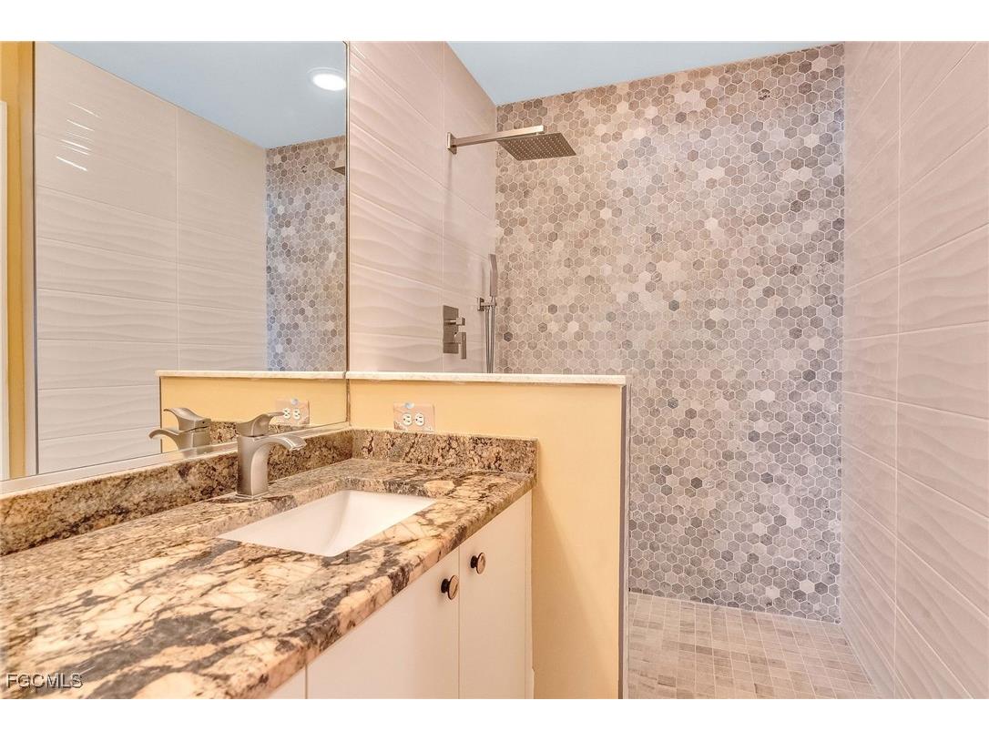 2090 Matecumbe Key Road #1105 Punta Gorda FL 33955 2025017675 image31