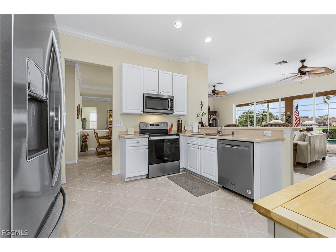 2090 Oxford Ridge Circle Lehigh Acres FL 33973 2026012840 image11