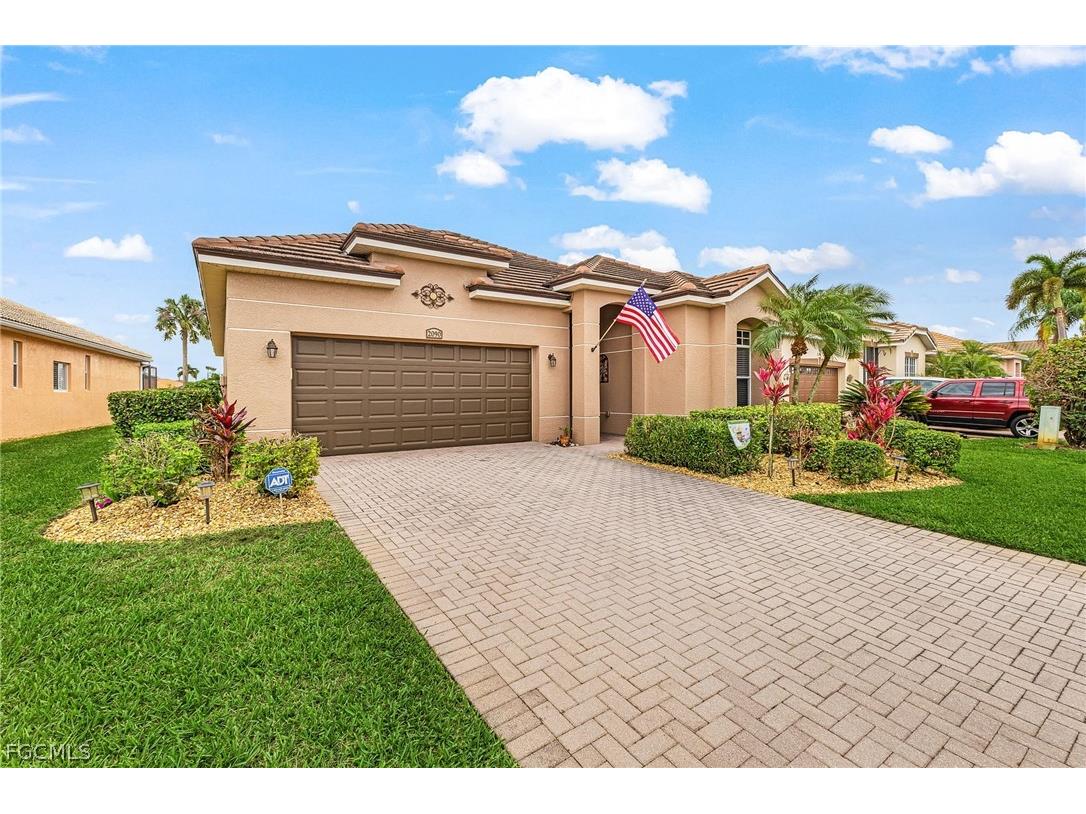 2090 Oxford Ridge Circle Lehigh Acres FL 33973 2026012840 image5