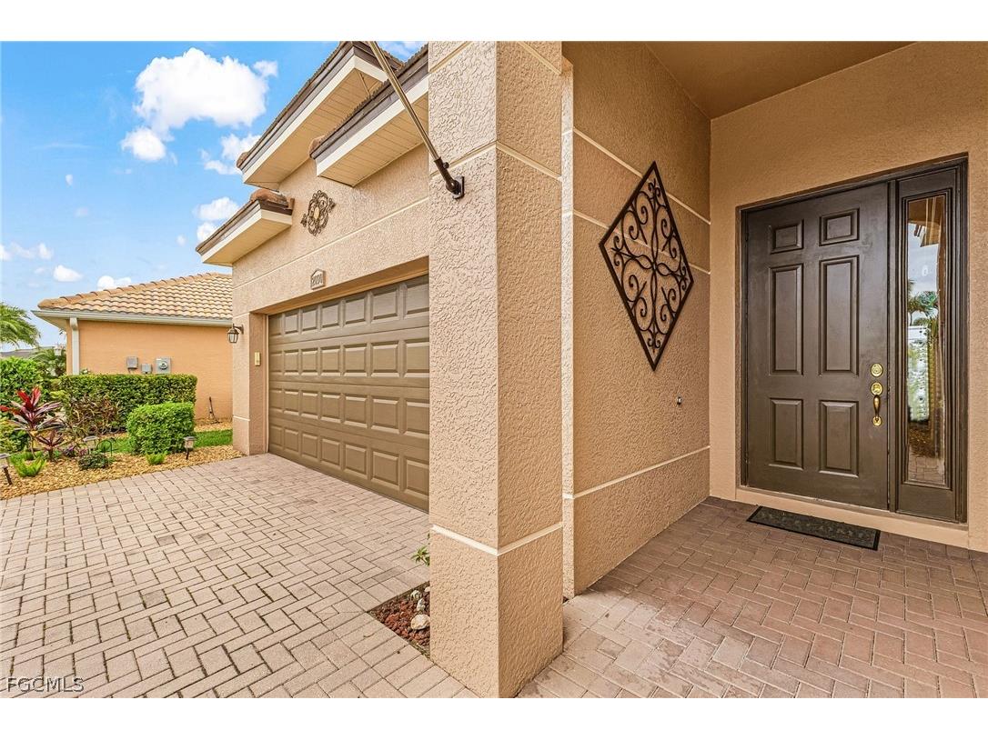 2090 Oxford Ridge Circle Lehigh Acres FL 33973 2026012840 image7