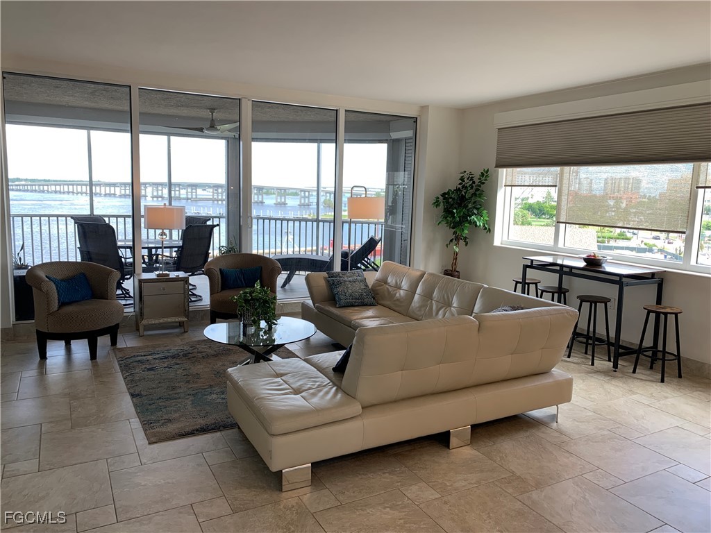 2090 W First Street #510 Fort Myers FL 33901 2025012570 image2