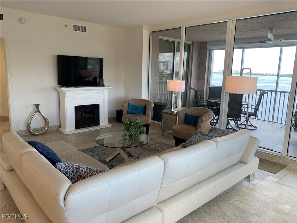 2090 W First Street #510 Fort Myers FL 33901 2025012570 image5