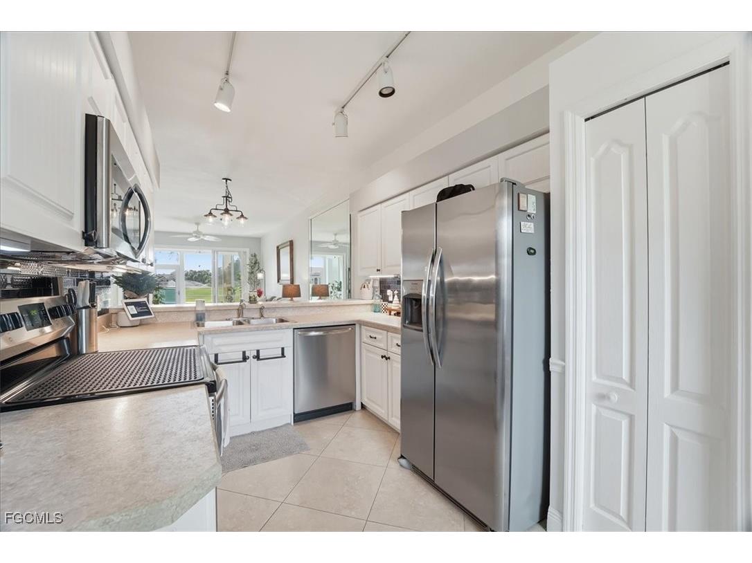 20900 Country Creek Drive #113 Estero FL 33928 2025025014 image10