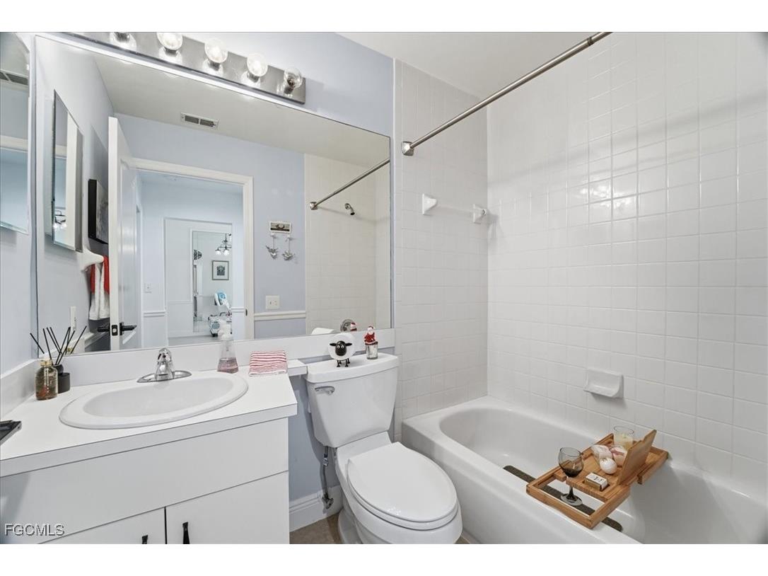 20900 Country Creek Drive #113 Estero FL 33928 2025025014 image24